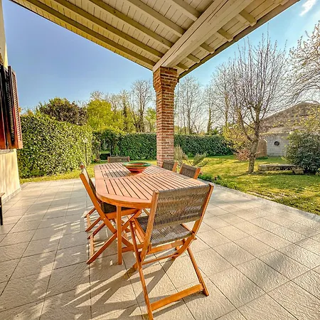 Villa Corelli - Parking And Exclusive Garden