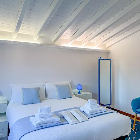 Villa Corelli - Parking And Exclusive Garden Milánó