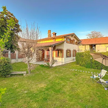 Villa Corelli - Parking And Exclusive Garden Milan