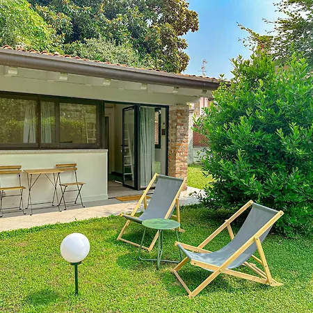 Corelli - Parking And Exclusive Garden Βίλα